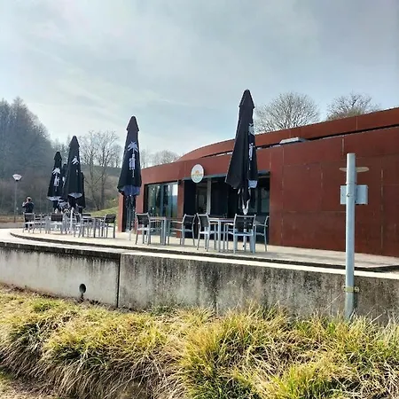 Neues-ferienhaus-am-schoenen-ferienpark-twistesee-naehe-bad-arolsen باد آرولزن