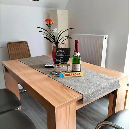 Neues-ferienhaus-am-schoenen-ferienpark-twistesee-naehe-bad-arolsen Vakantiehuis