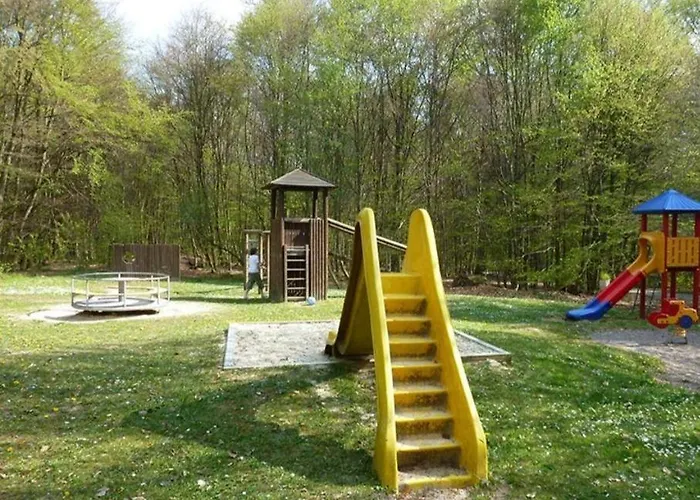 Neues-ferienhaus-am-schoenen-ferienpark-twistesee-naehe-bad-arolsen